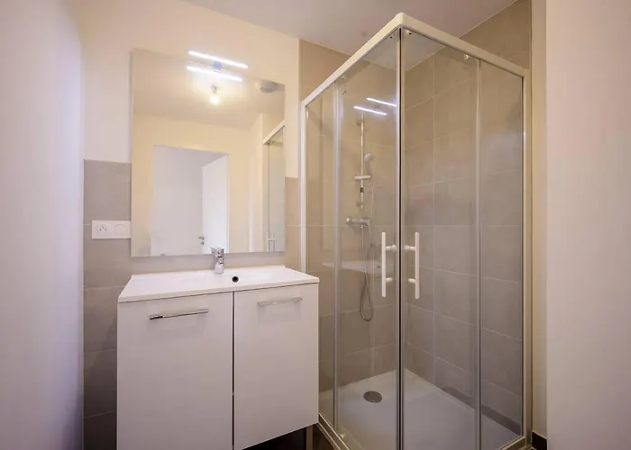 Neuf à - 6 Pers, 2 Ch, Terrasse Sud, Proche Télécabine Et Balnéa - Fr-1-695-12 Appartement *